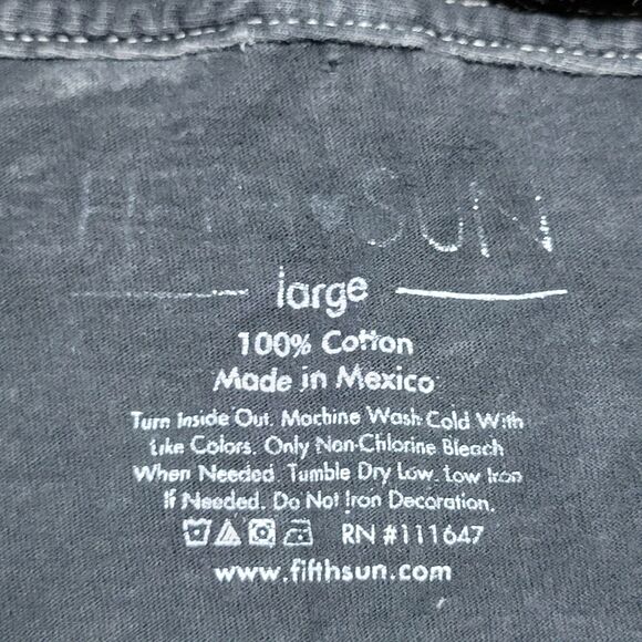 Fifth Sun LS Crop Tee "The Scream" UFO Graphic - Size Large - Picture 5 of 8